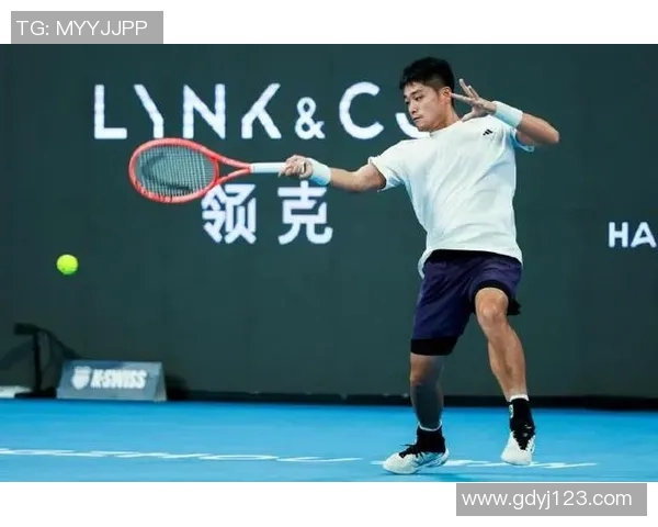 杭州网球队在钻石联赛中的精彩表现与状态分析 杭州网球队在钻石联赛中的精彩表现与状态分析