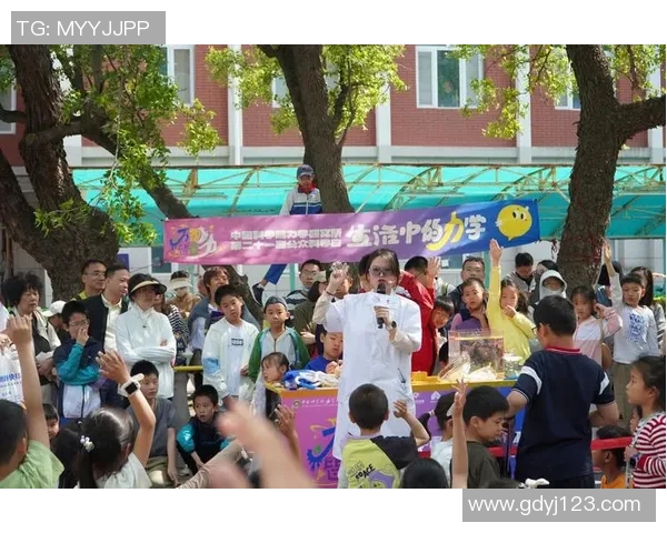 黄丽的足球人生深度对话探索她的成长与梦想之路 黄丽的足球人生深度对话探索她的成长与梦想之路